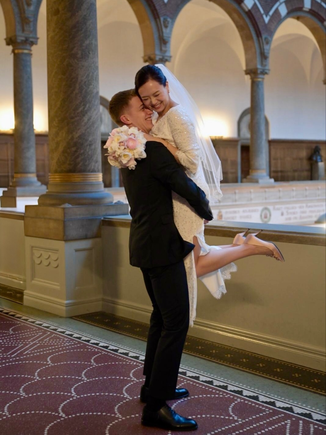 安东万远举办婚礼了 