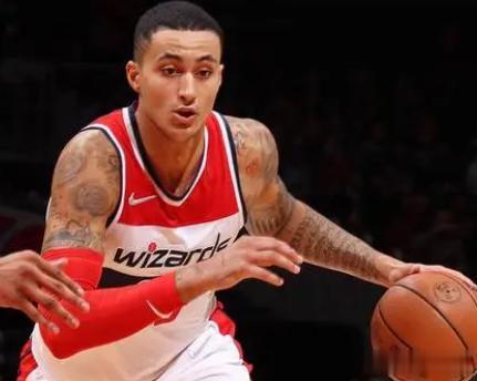 北京时间11月28日8点，NBA常规赛活塞主场迎战奇才，这是两支鱼腩的较量，本赛