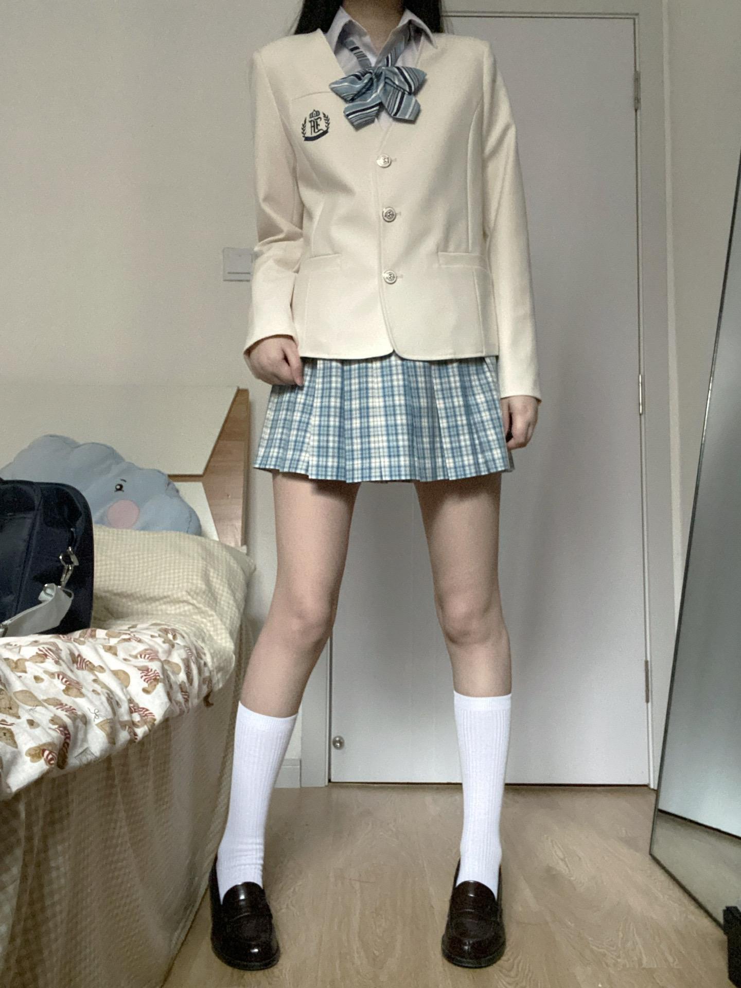 白西的蓝色穿搭。