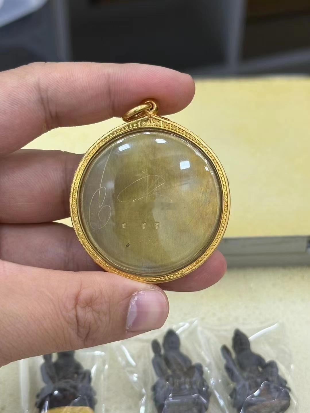 四乐.耐仙“朗裂”版本制作数量60尊有特殊要求可以找师父写彩色蜘蛛网符文 