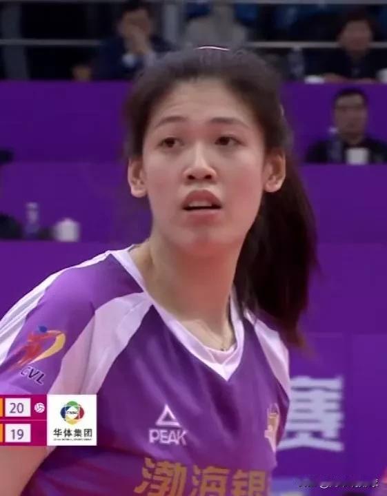 排超联赛半决赛
天津女排主场3：0（25：19/20/21）战胜江苏队闯进排超联
