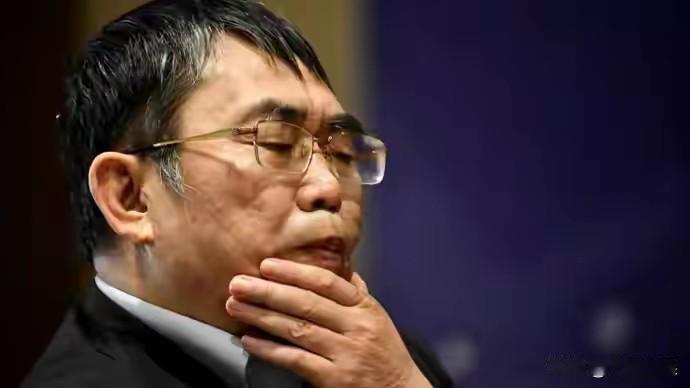 据上海新闻报道，中国围棋协会名誉主席、“棋圣”聂卫平九段昨晚在北京病逝，享年74