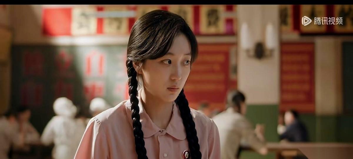 我勒个去！半夜啊！宿管阿姨拿着万能钥匙，想进谁家就进谁家？这是什么鬼操作？！我手