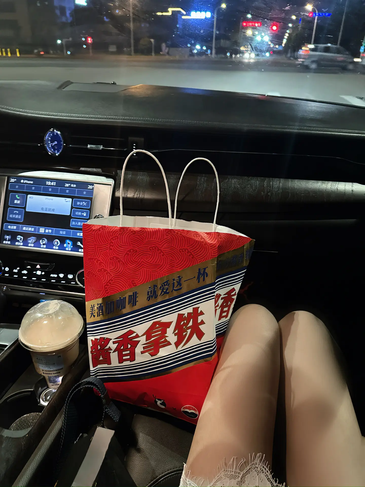 已经2025年了，何必执着于2022年