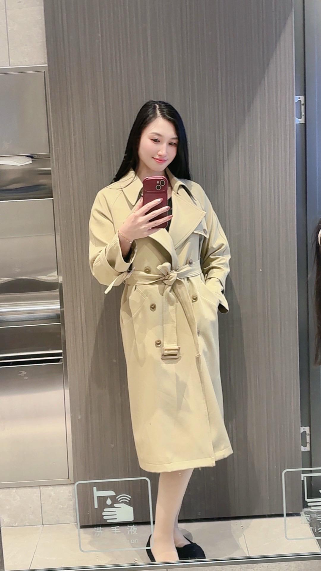 谁许你天上人间 谁同你恨海情天 简约高级感穿搭 风衣look
