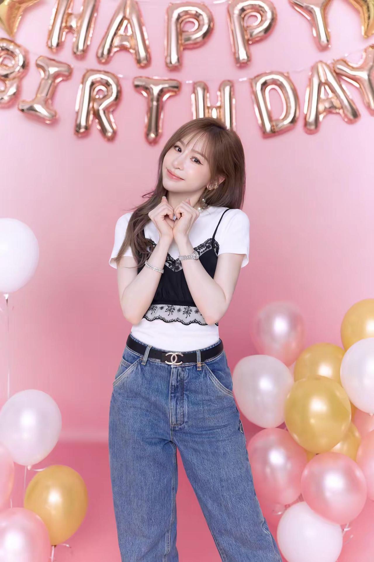 祝最棒的女神王心凌生日快乐！Happy Birthday to Cyndi! ✌