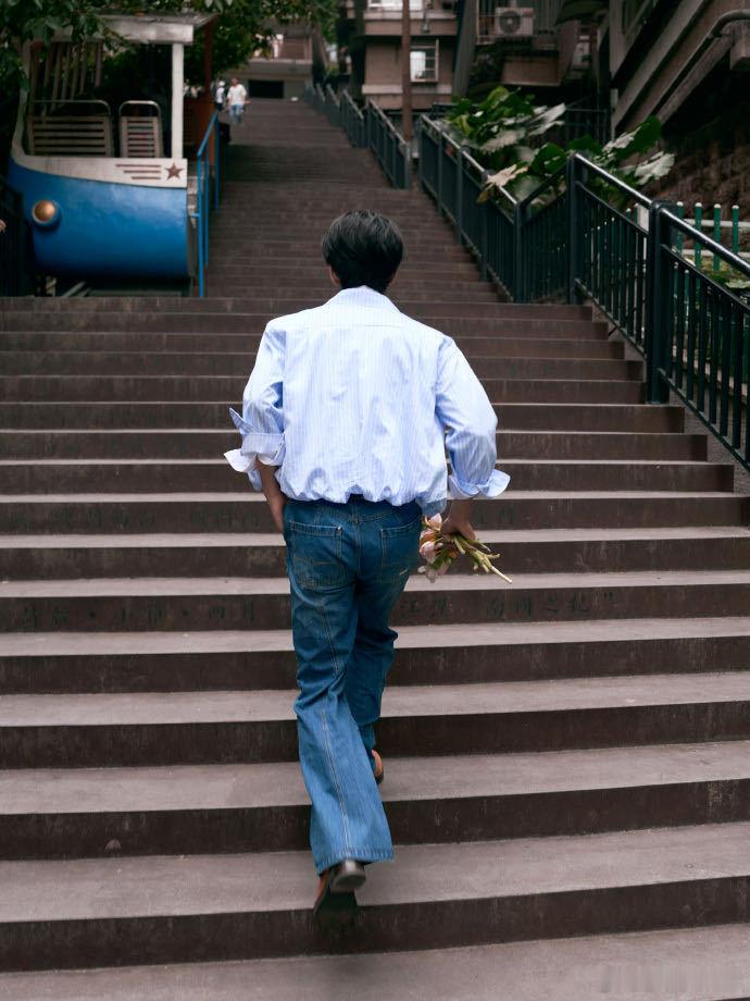 林子烨线下活动人气难怪买股林子烨看到这张脸就明白为什么人气这么高了