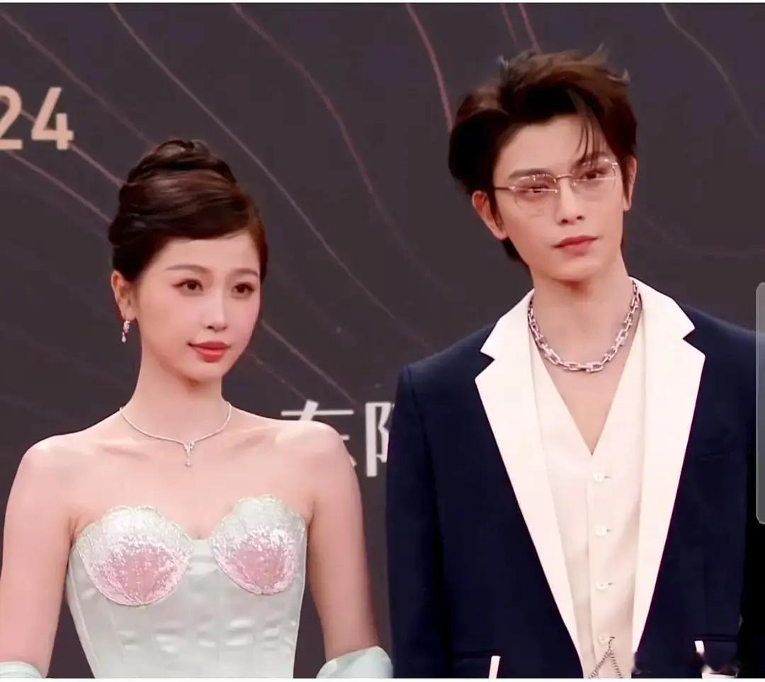 以丁禹兮和虞书欣现在的咖位还有可能三搭吗？ 