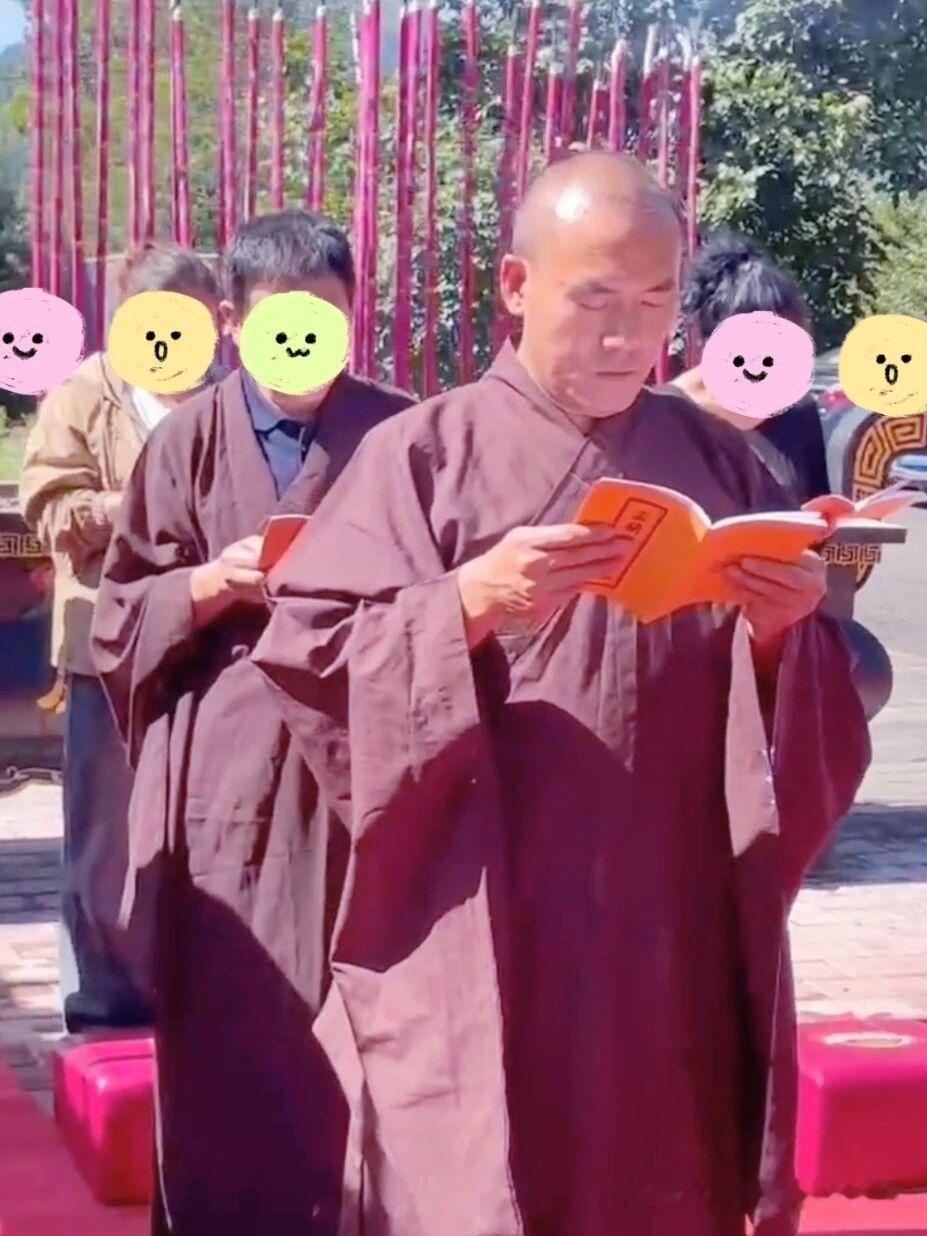 学佛的老公是不爱吃肉，还是不能吃肉

今天上午跟老公出去办证，
回家时快10点多