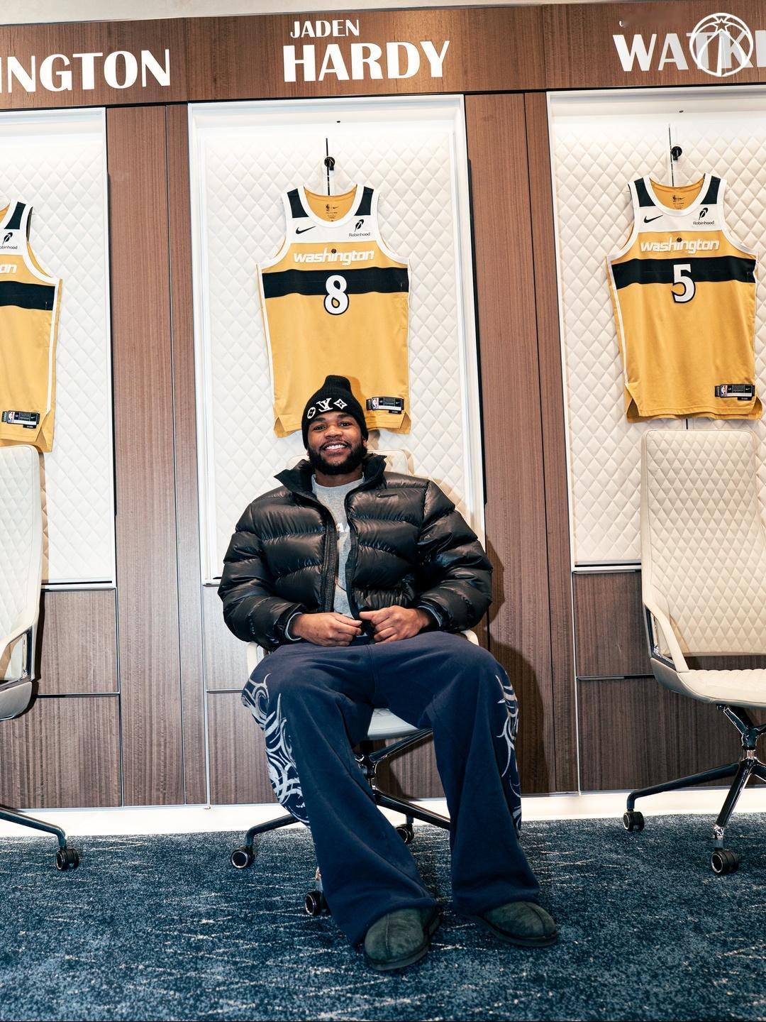 被达拉斯选中的孩子，希望哈迪在华盛顿打得更好。NBA常规赛