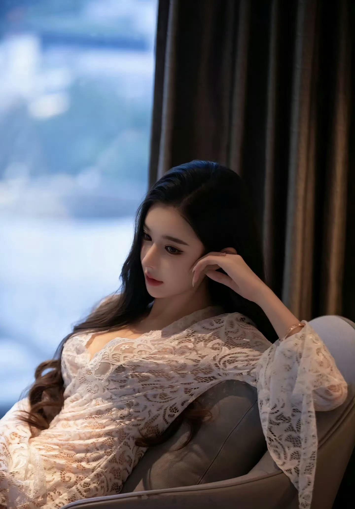 这么漂亮的我，居然是你嘴里十恶不赦的前女友。 