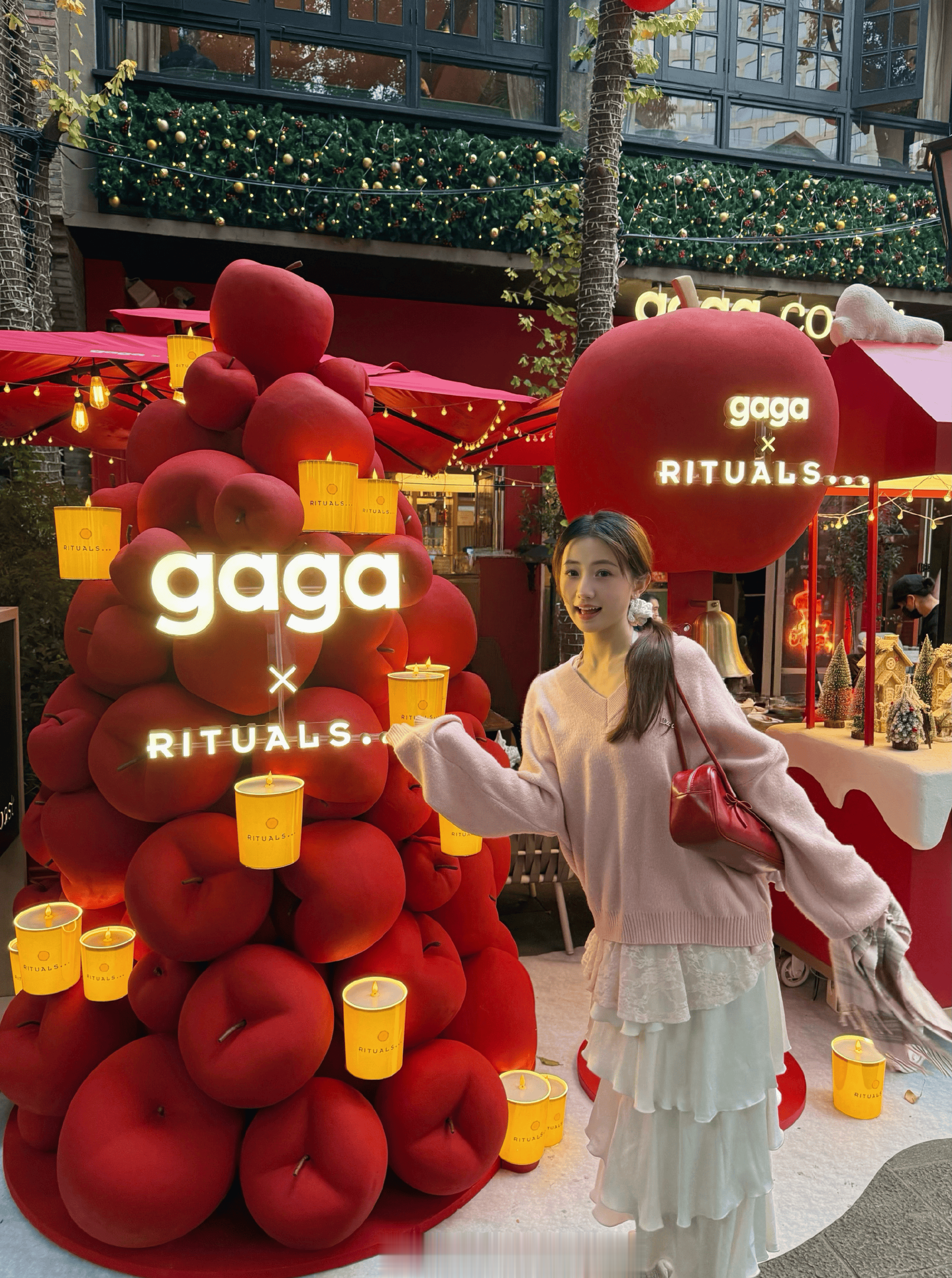 吉尼发布自拍：Pink，圣诞，小曲儿