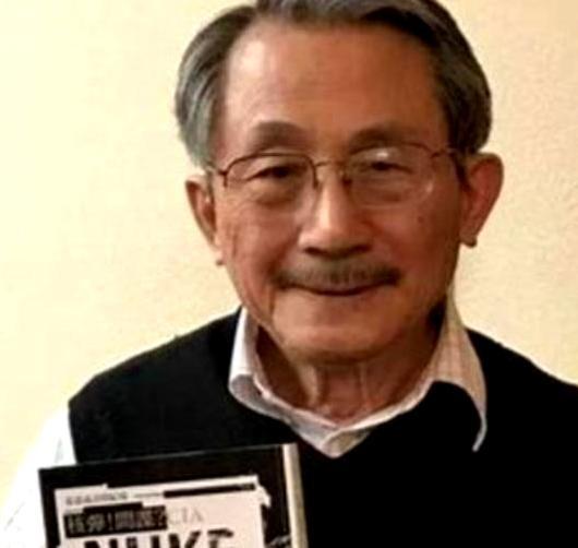 1988年，核武专家张宪义怀揣原子弹机密叛逃美国，从此被打上"汉奸"烙印。面对铺