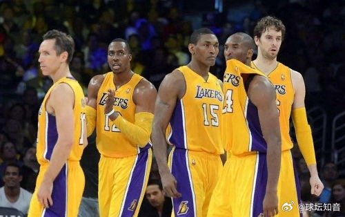 NBA常规赛：奇才VS湖人篮球           奇才在客场126-131输给