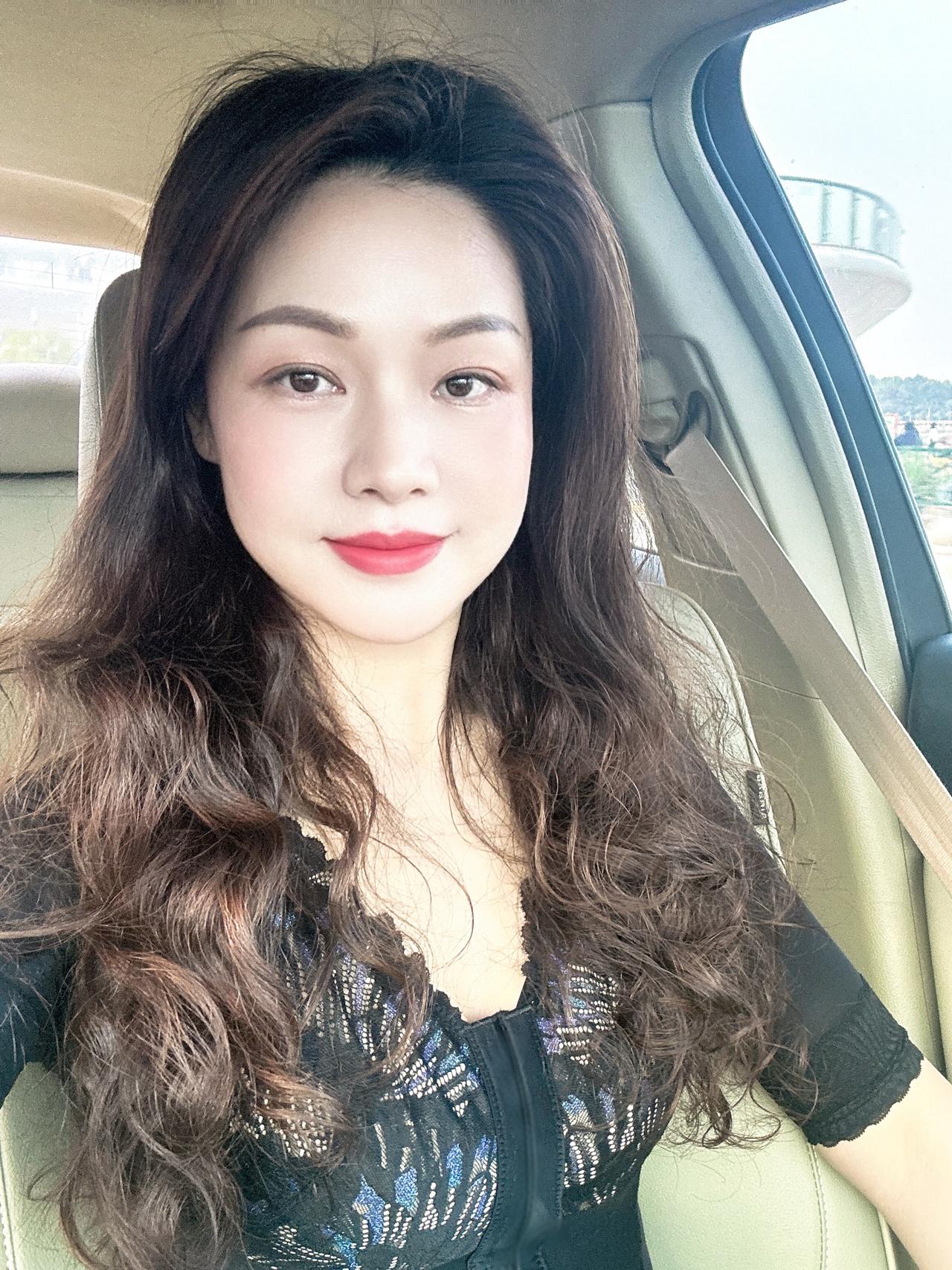 我们好像总在等，等有空，等下次，等以后，
等不忙了，等有条件了，等有时间了。可人