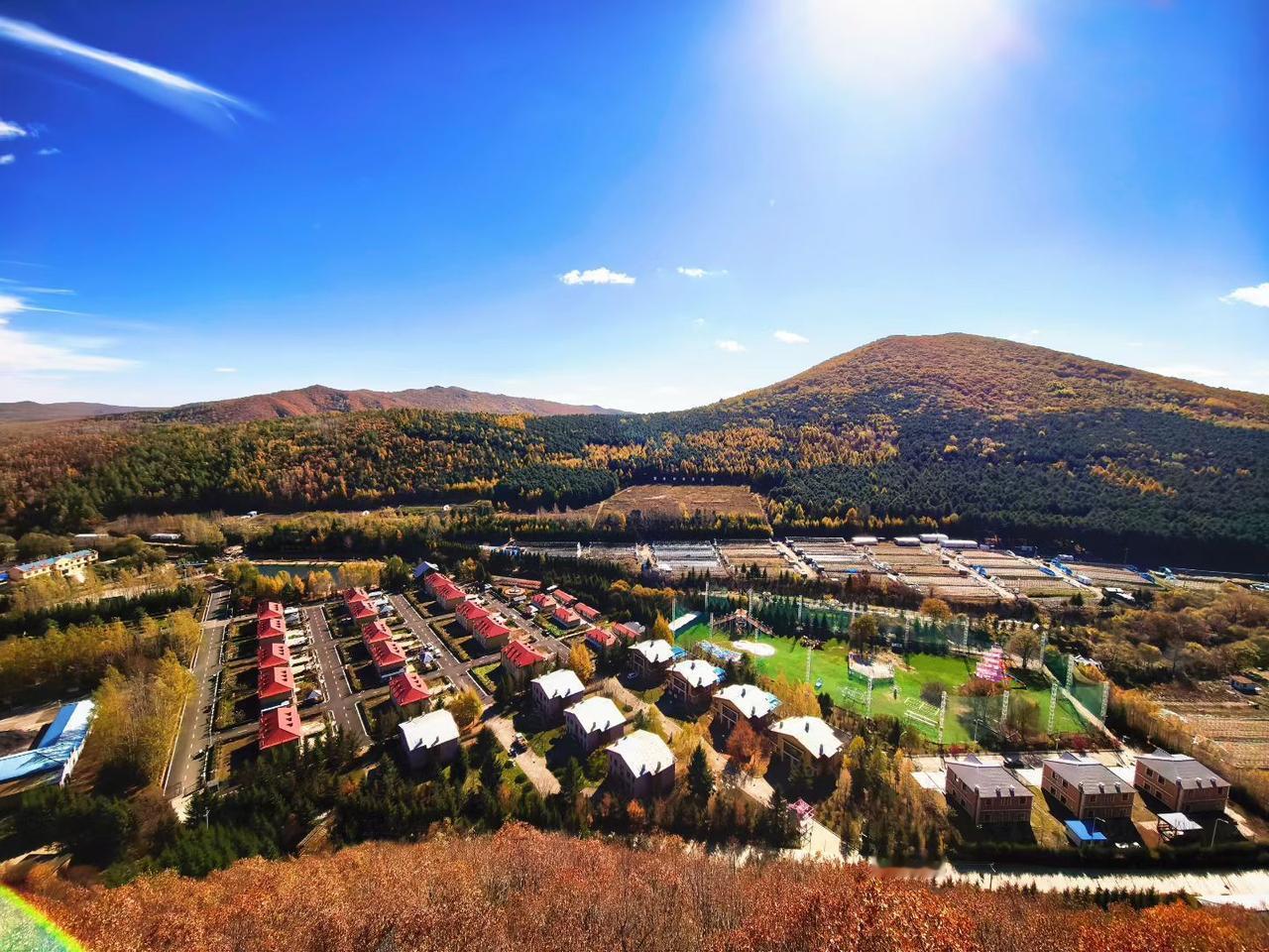 北国边境的生态瑰宝
   
    在长白山系老爷岭的环抱之中，有一处被称作“九