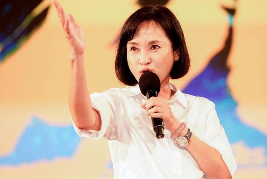 高雄变天预警？柯志恩民调逆袭，“蓝皮绿骨”恐成国民党新路标！

民进党“南台湾铁