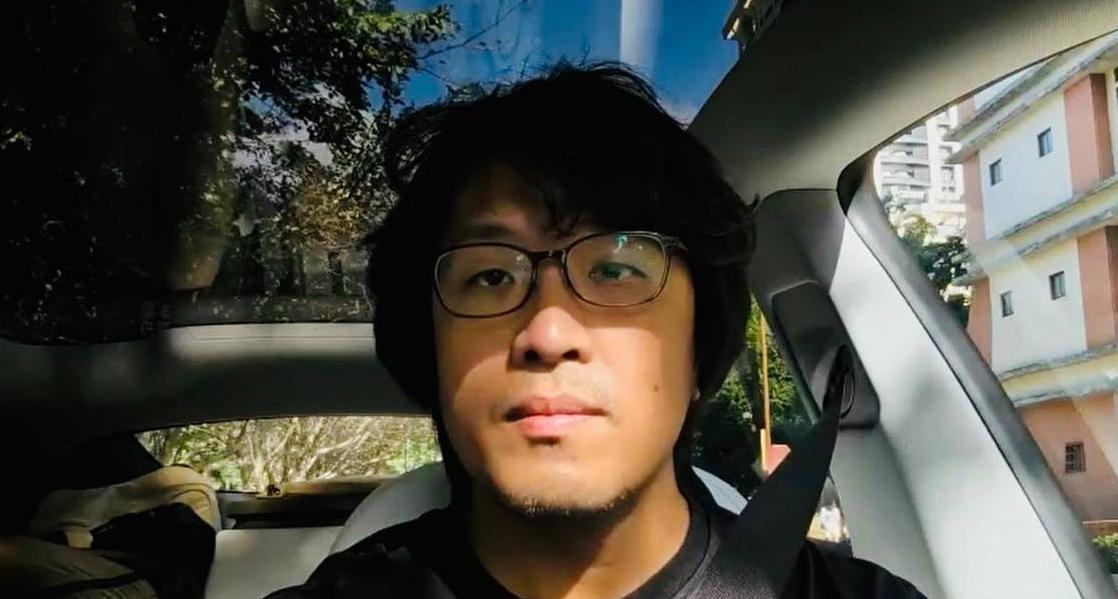 面对全球通缉，沈伯洋送大陆一句话，台当局得意，郑丽文重拳出击。死鸭子嘴硬，沈伯洋