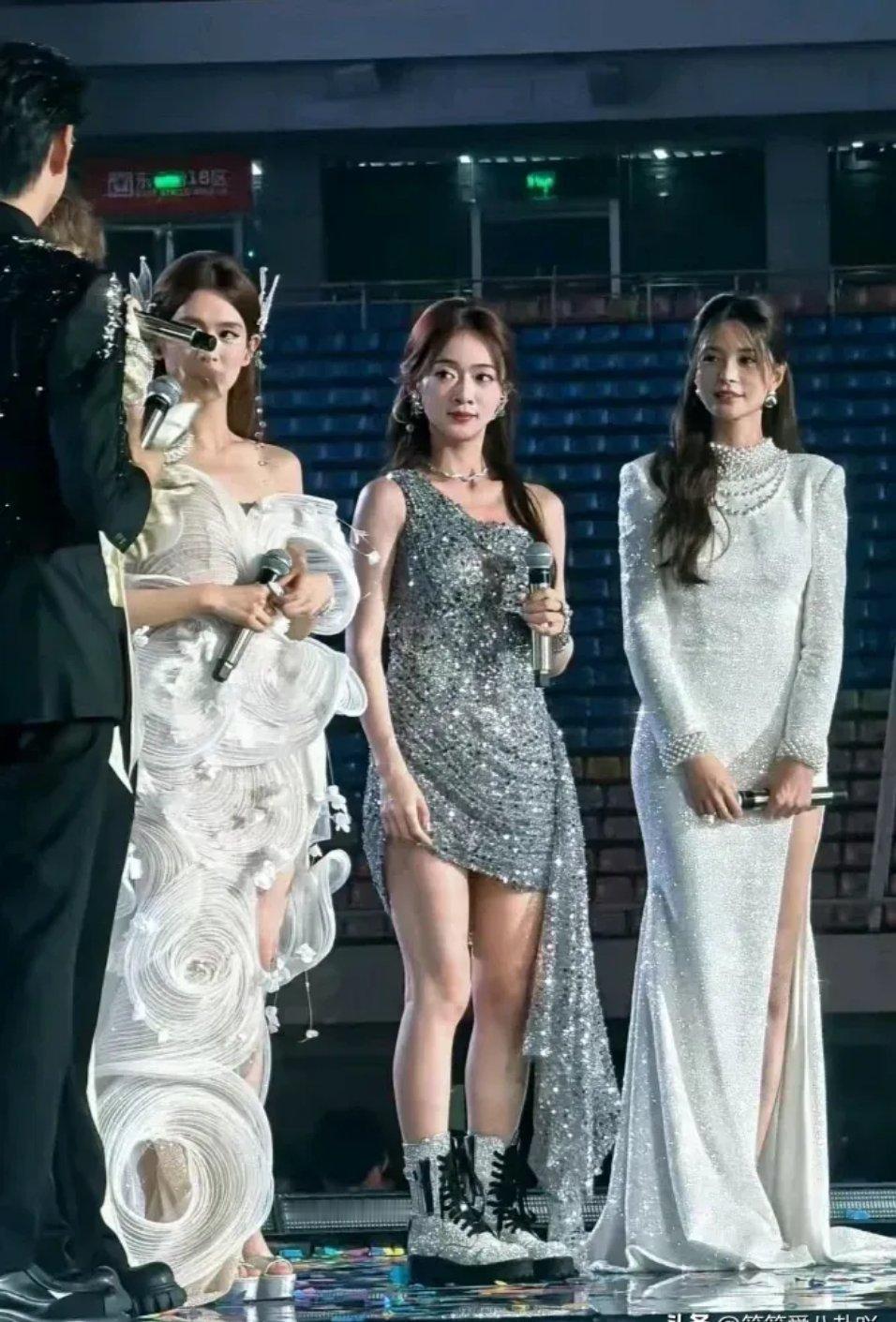 吴谨言这个🦵 也是很难评 ​​​