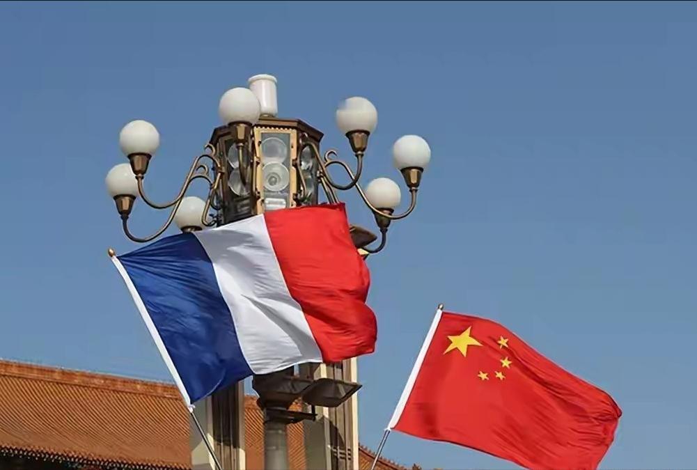 12月5日收官日，马克龙任内第四次访华直接扔出王炸！中法建交61周年“新甲子”，