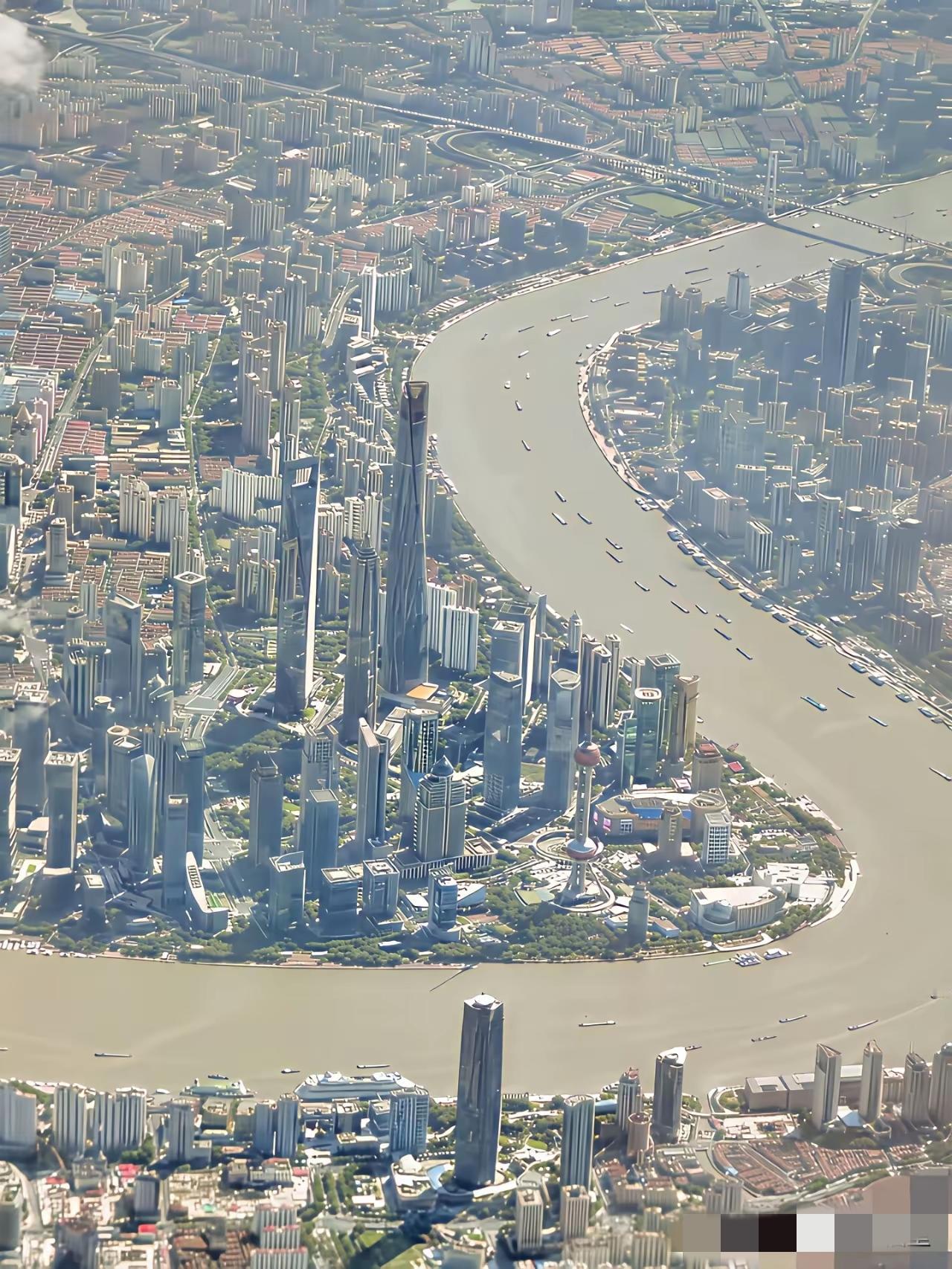 你说上海这定位是金融城市，不靠高楼白领产生经济效益，难道是靠别的吗？