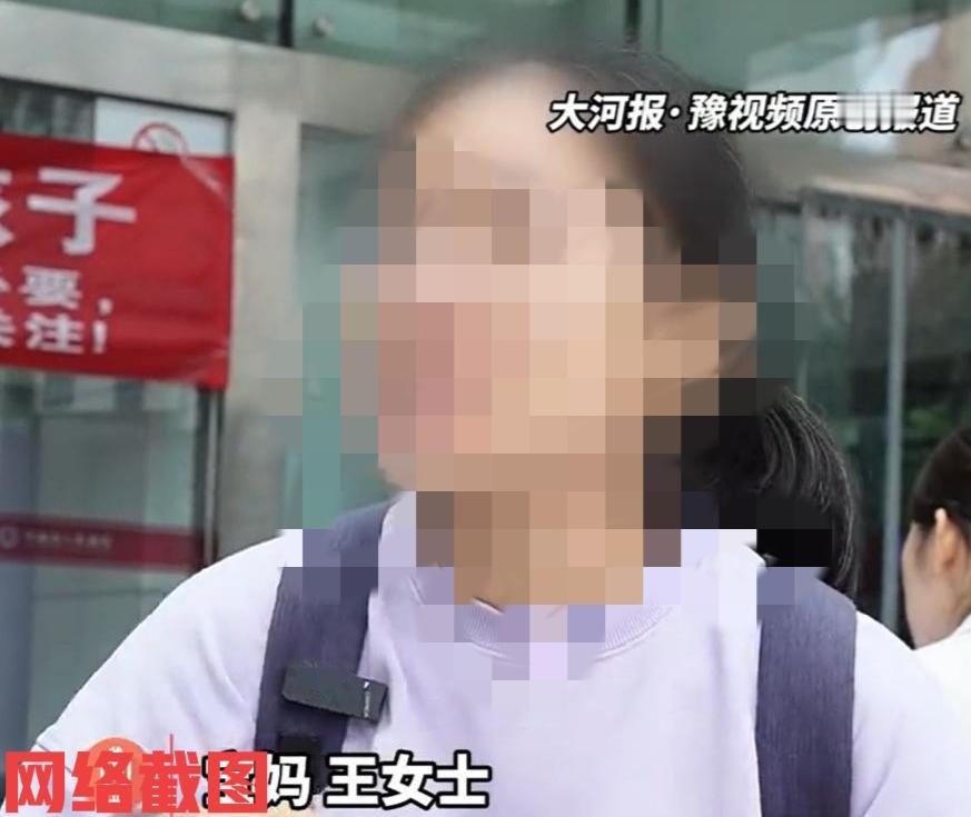 一位刚做妈妈的女子感悟自己带娃。

如今这位新手妈妈在自己带娃后，发现了自己的一