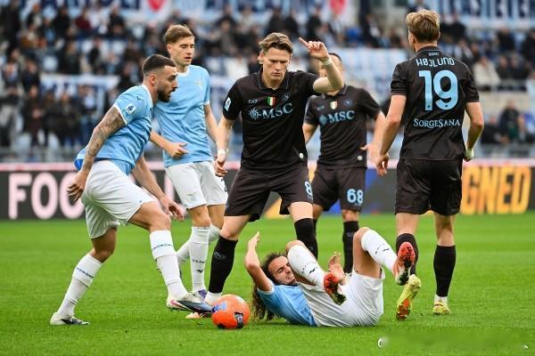 那不勒斯要不要买人？孔蒂避而不谈，但态度很清楚那不勒斯在周日的意甲焦点战中客场2