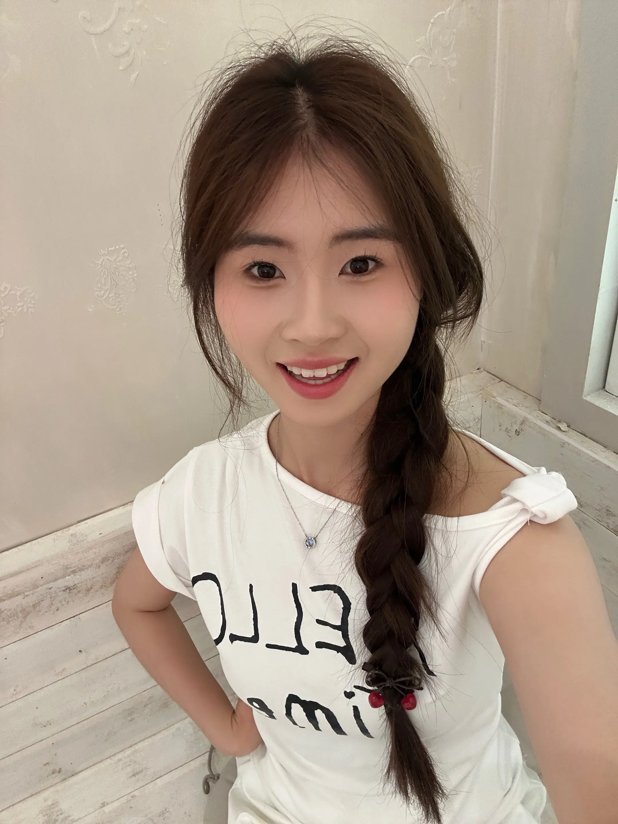 突然想结婚了 不想谈恋爱了 反正也谈不好彩礼你说敢娶敢嫁 合适就结反正...