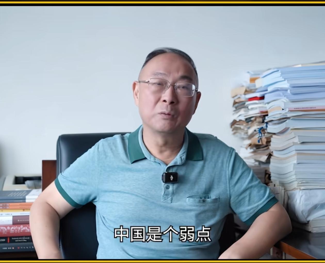 金灿荣教授指出，中国装备出口前景很好，但有一个弱点，那就是不能给买家提供某种安全