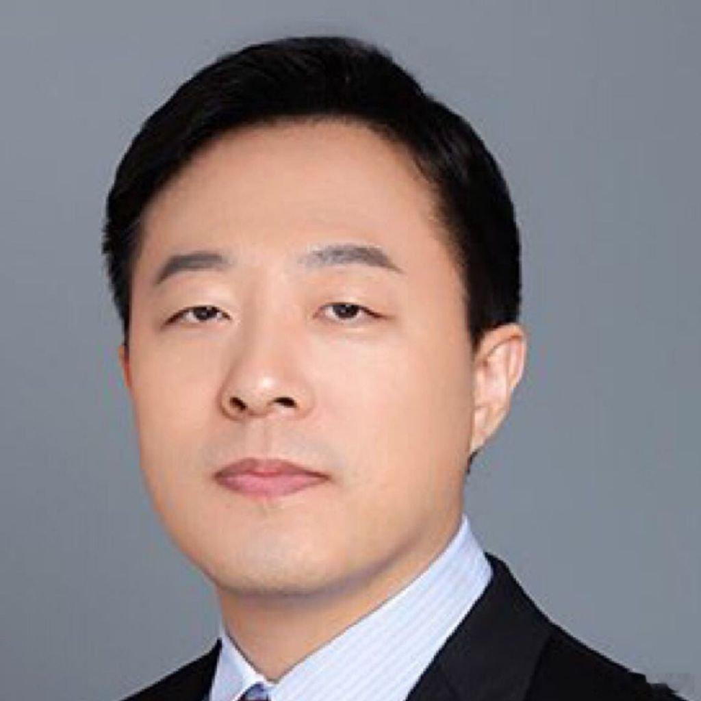 赵立坚发了迪丽热巴  7月15日中午，中国🇨🇳外交部发言人发博晒出的舞蹈💃