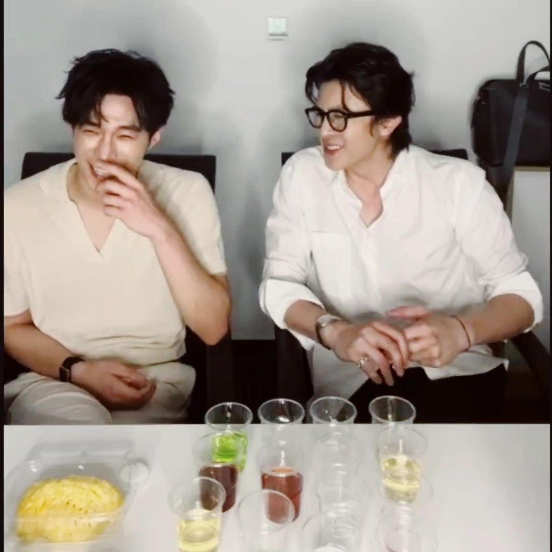 AD gay奶