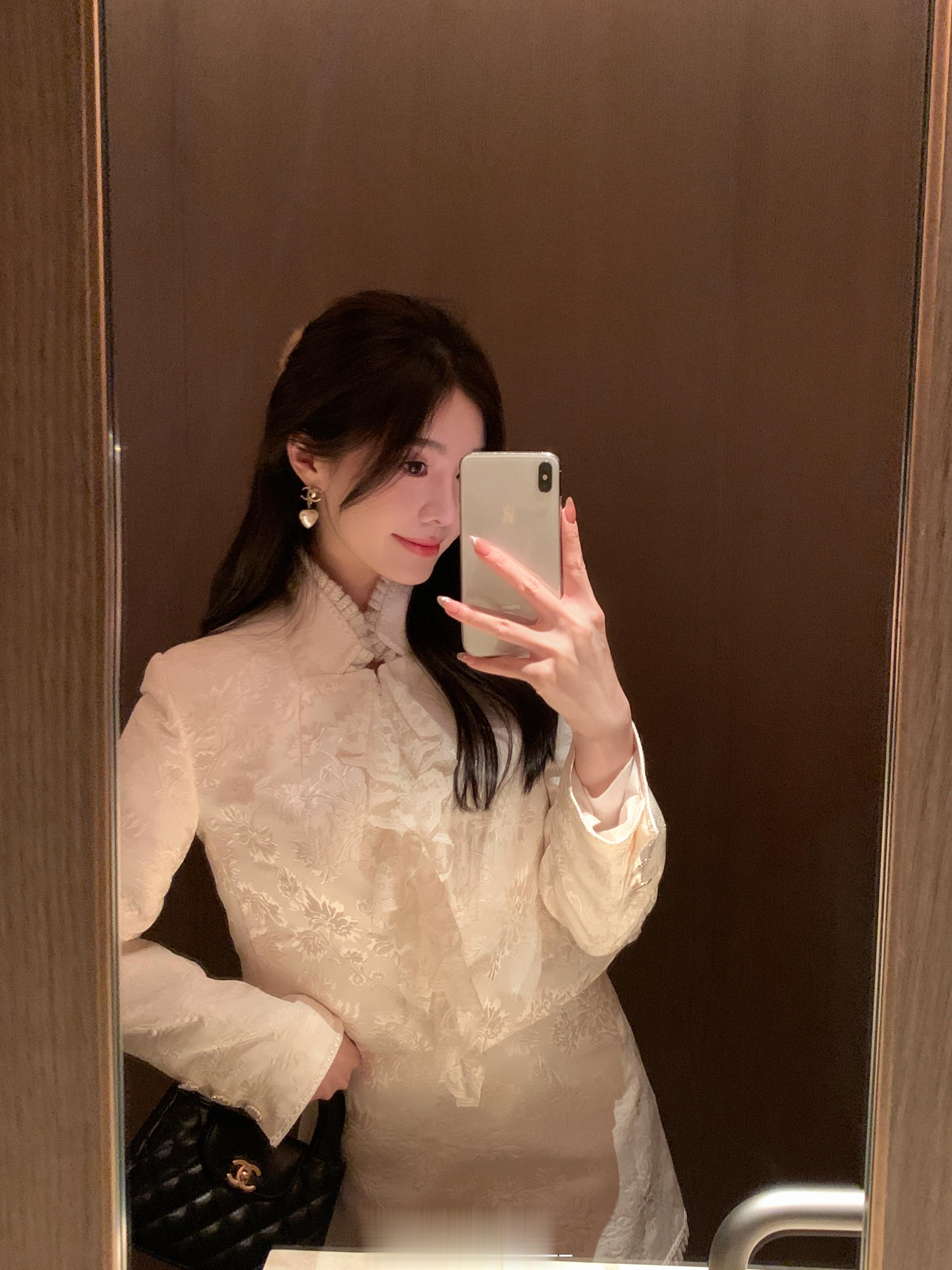 白茶不予🎐 滑一位美少女！！自制新中式系列！夸夸我！ ​​​