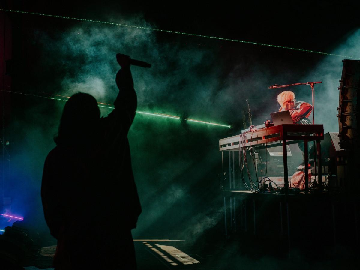 CreepyNuts 以2026科切拉谷音乐节为起点，开启了首次北美巡演。随着4