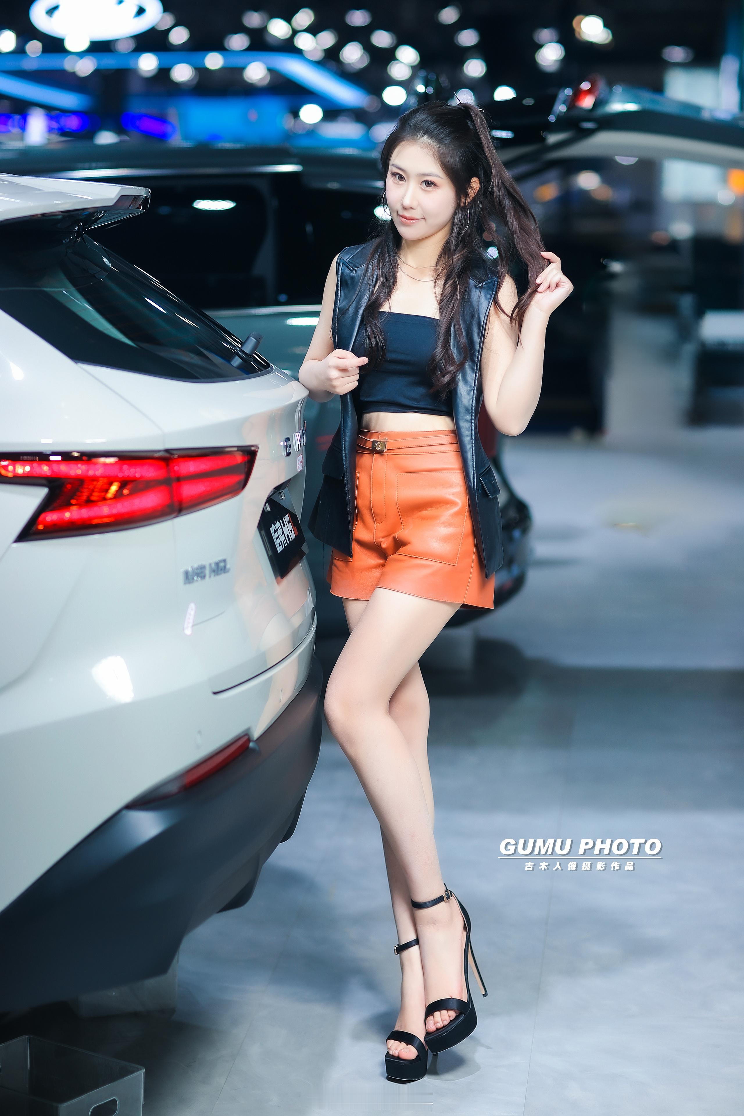 2025重庆汽车消费节长城汽车展台模特小姐姐。2025重庆汽车消费节  