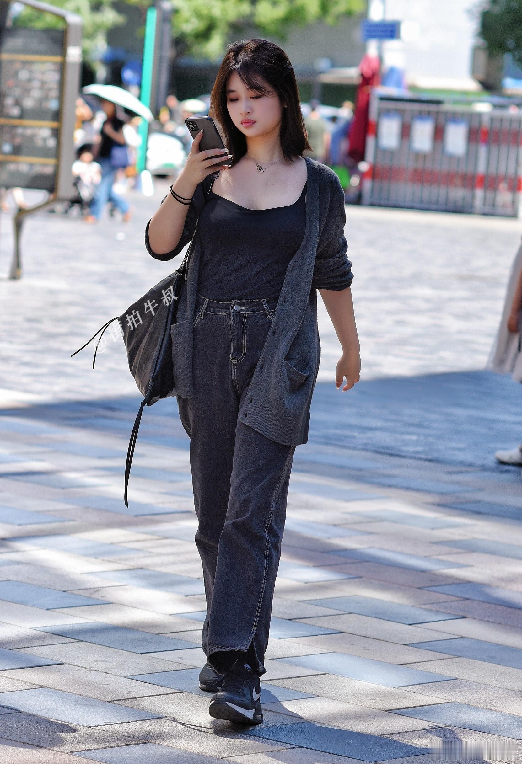 休闲舒适感的开衫背心 