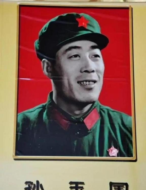 1982年，沈阳军区副司令员孙玉国被转业，从高级军官降级为普通岗位，抵达沈阳的那