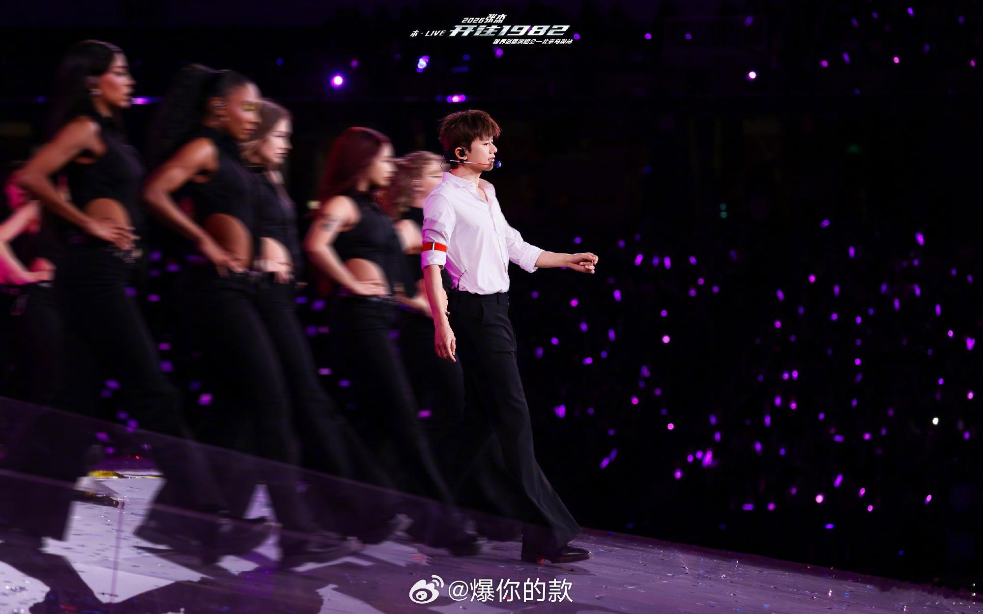 网传张杰演唱会嘉宾时代少年团时代少年团或将参加张杰演唱会谁的DNA动了？网传张杰