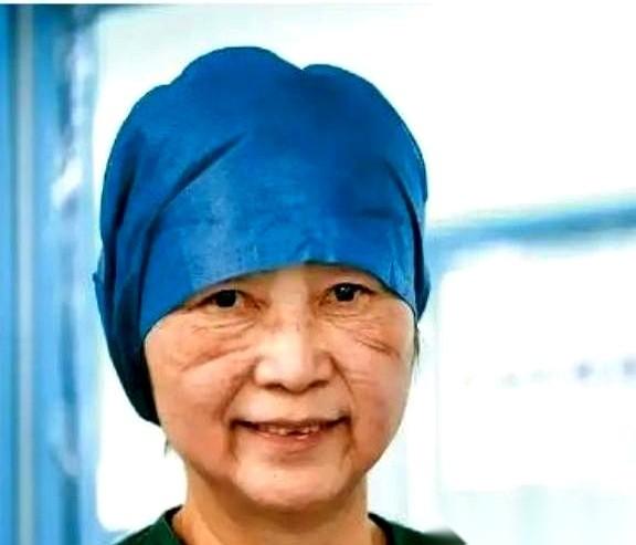 说真的，有时候你不得不服，有些人天生就是来干大事的。
2020年，武汉。千万人级