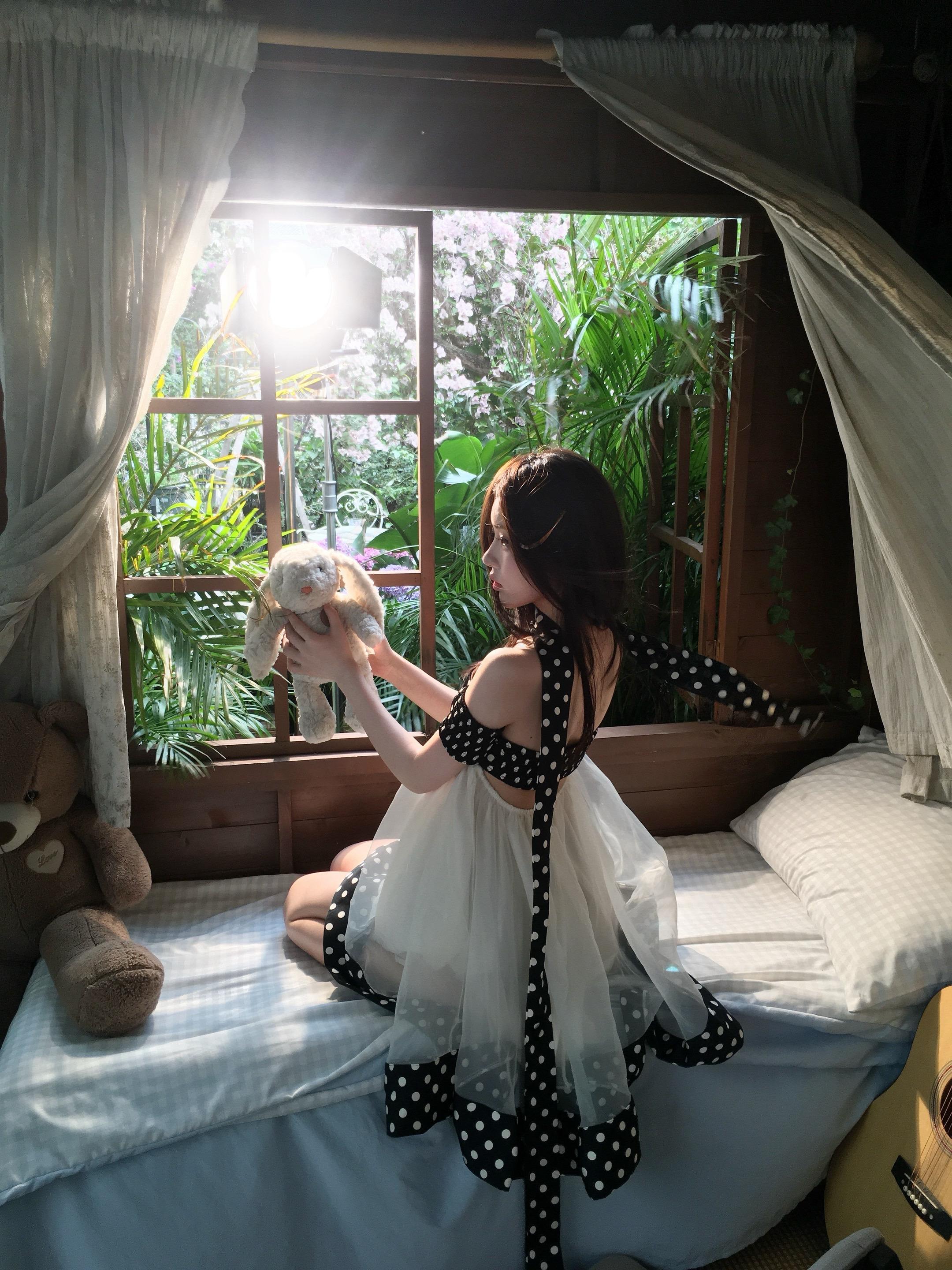 我约了一个人 在春暖花开的时候见面