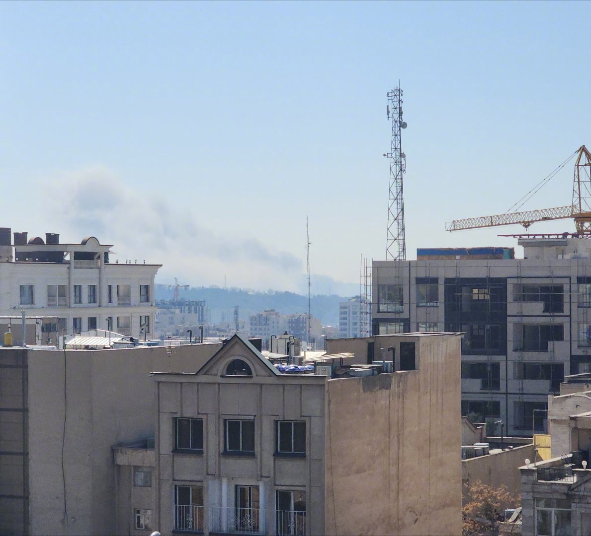 #伊朗启动第21轮反击行动##以军对德黑兰发动新一轮空袭##伊朗向特拉维夫发射弹