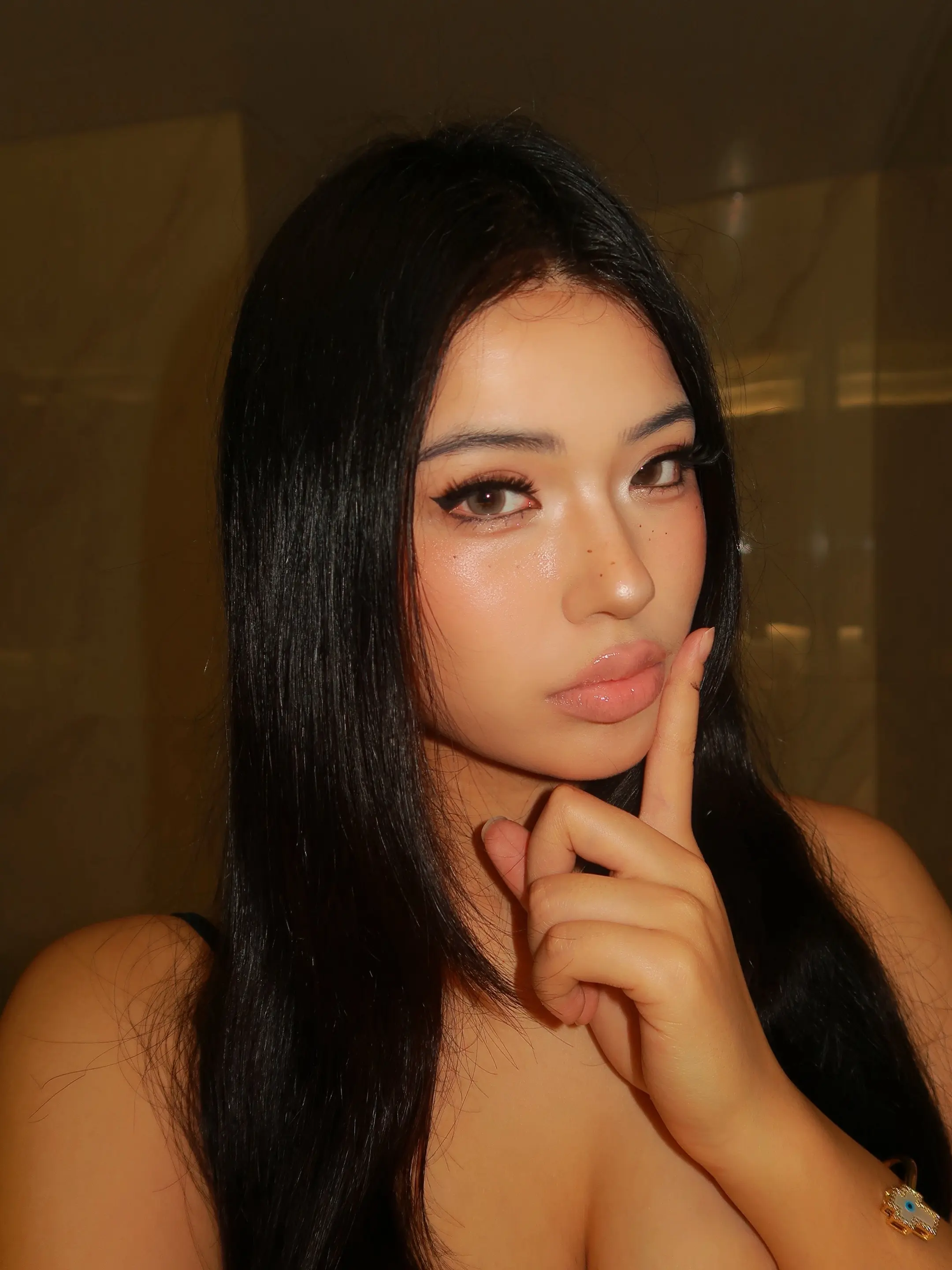 𝐄𝐲𝐞𝐬 𝐨𝐧 𝐦𝐞💋💌🪽