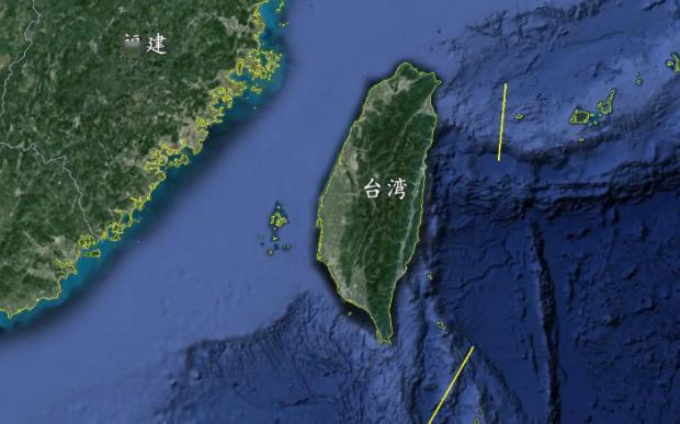 台岛以东，解放军传递明显信号！
 
中国海军与印尼海军首次在台岛以东海域搞联演，