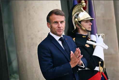 欧盟27国输了个精光！马克龙还未登机访华，中国突然官宣特殊安排！
 
麻烦看官们