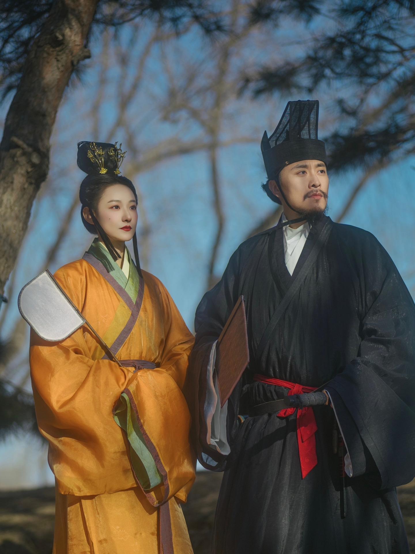 东汉·人物风貌｜衣袂飘飘的灵动之美。✨一个浪漫瑰丽的时代呼之欲出，那也...