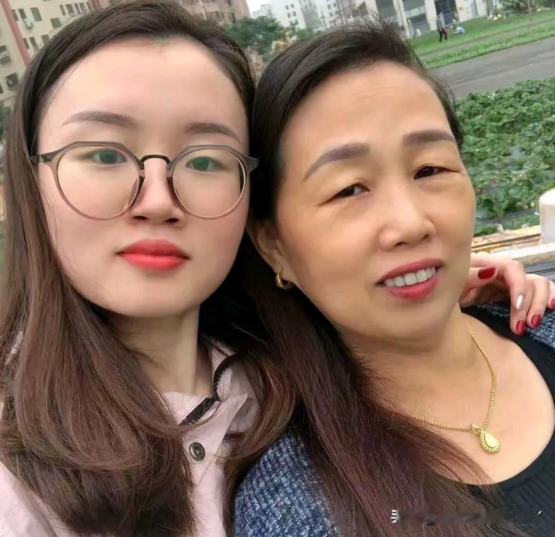 96年湖南抗癌博主廖大雁去世，年仅29岁！抗癌三年，她把乐观留给了所有人。

 