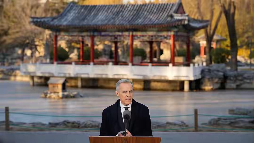 谁能想到？加拿大总理8年来首次访华，签下2000亿大单、取消对华电车全额关税，这