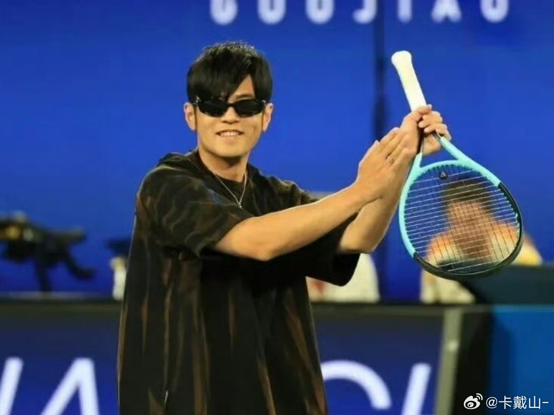[ 哎呦，不错哦！“中国网球运动员周杰伦”]没想到周杰伦有一天作为网球运动员出战