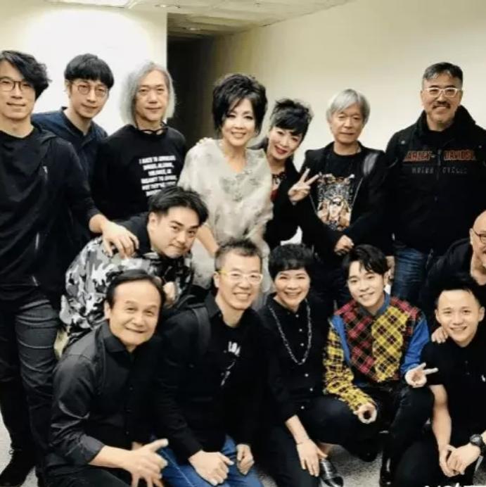 知名音乐人屠颖突发意外离世，完整事发经过曝光，滚石正式追责涉事酒店
 
谁能想到