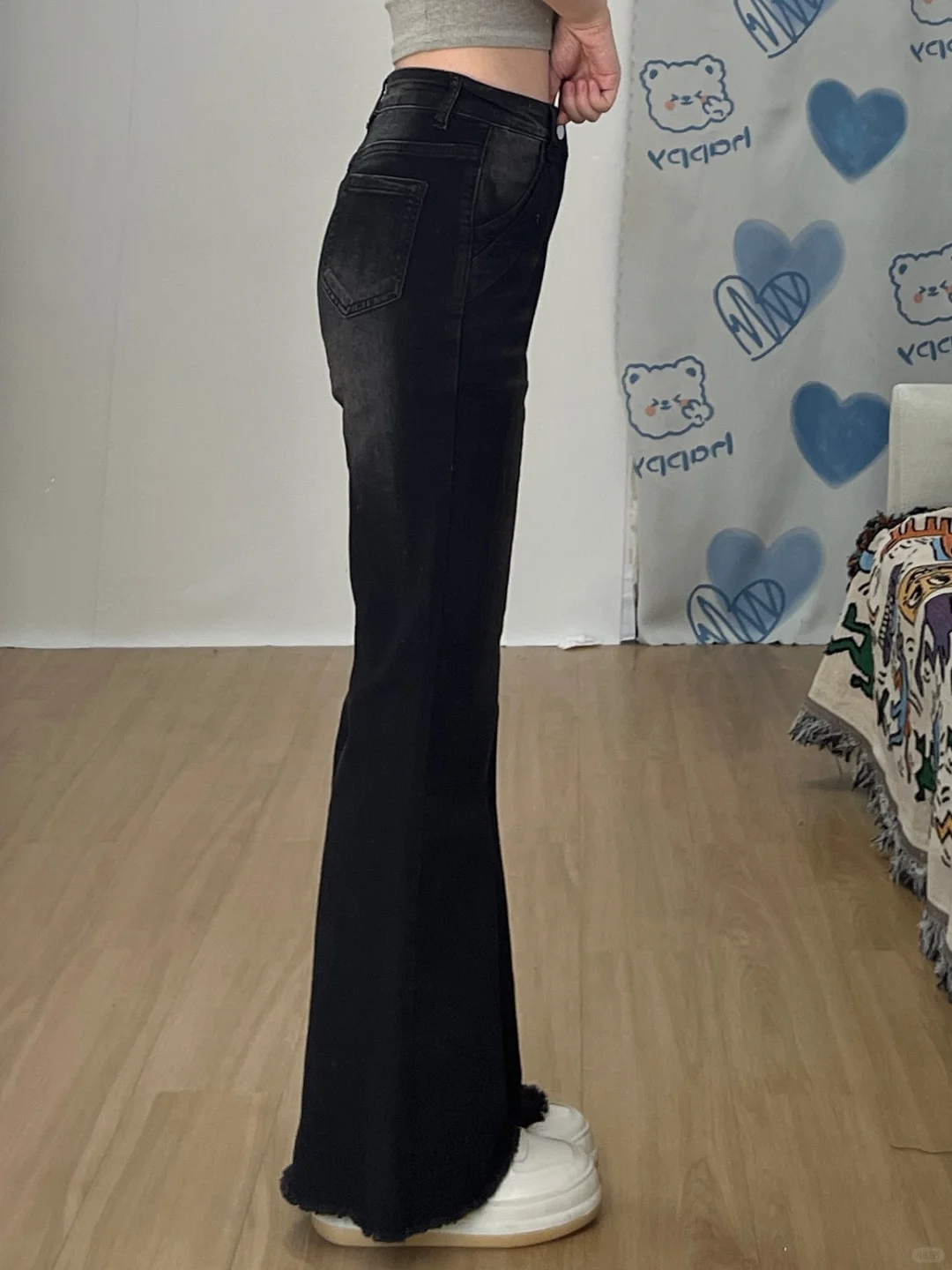 悟了‼️腿型不好的姐妹都去买膝盖宽松微喇裤
