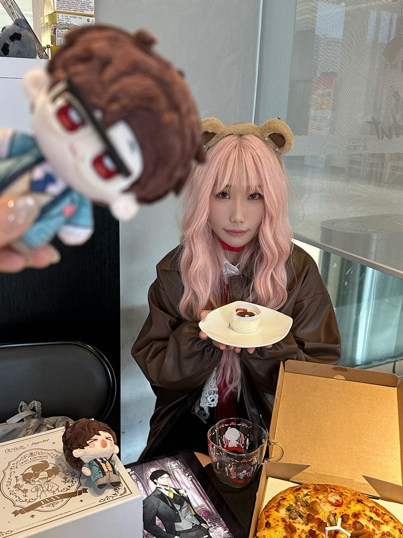 在小朋友一声声的兔子姐姐里迷失自我😋 